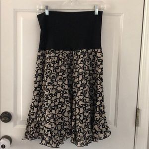 👗NWOT reversible high waisted skirt.